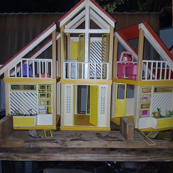 Colorful Dollhouse with Balcony